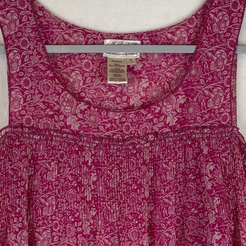 MSSP Max Studio Magenta Pink Floral Smocked Sleeveless Babydoll Top Small - Picture 7 of 7